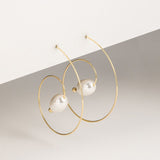 Women Elegant White/Black Simulated Pearls Statement Earrings Big Small Circle Round Metal Gold Hoop Earrings Nightclub Jewelry