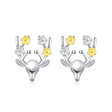 New Creative Christmas Ornaments Stylish Christmas Elk Crystal Deer Stud Earrings Women Fashion Jewelry Gift Christmas Ornaments