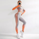 Women Sports Wear Seamless Gym Clothing Long Sleeve Yoga Set Women Ombre Legging Set High Waisted Gym Wear Tight Work out Suit